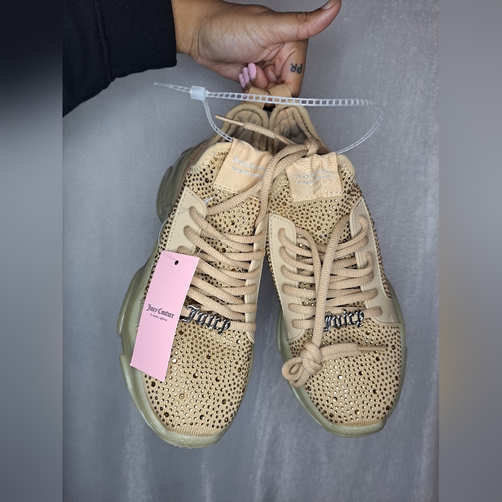 JUICY COUTURE SNEAKERS